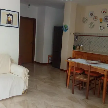Titina Apartment *